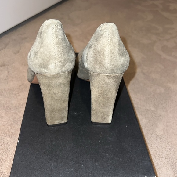 Heels - Picture 4 of 5